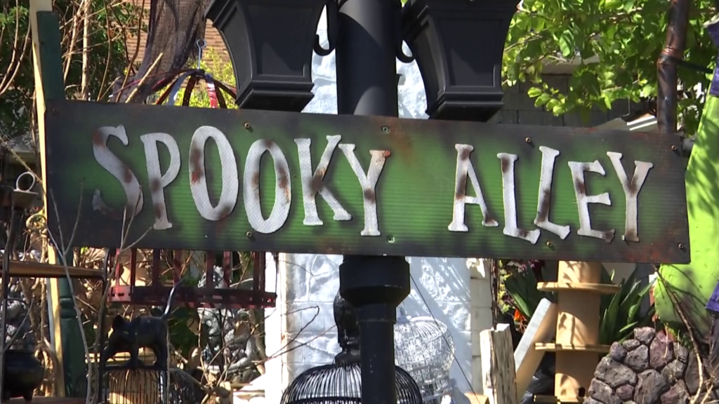 'Spooky Alley' is again in Cape Coral for Halloween frights