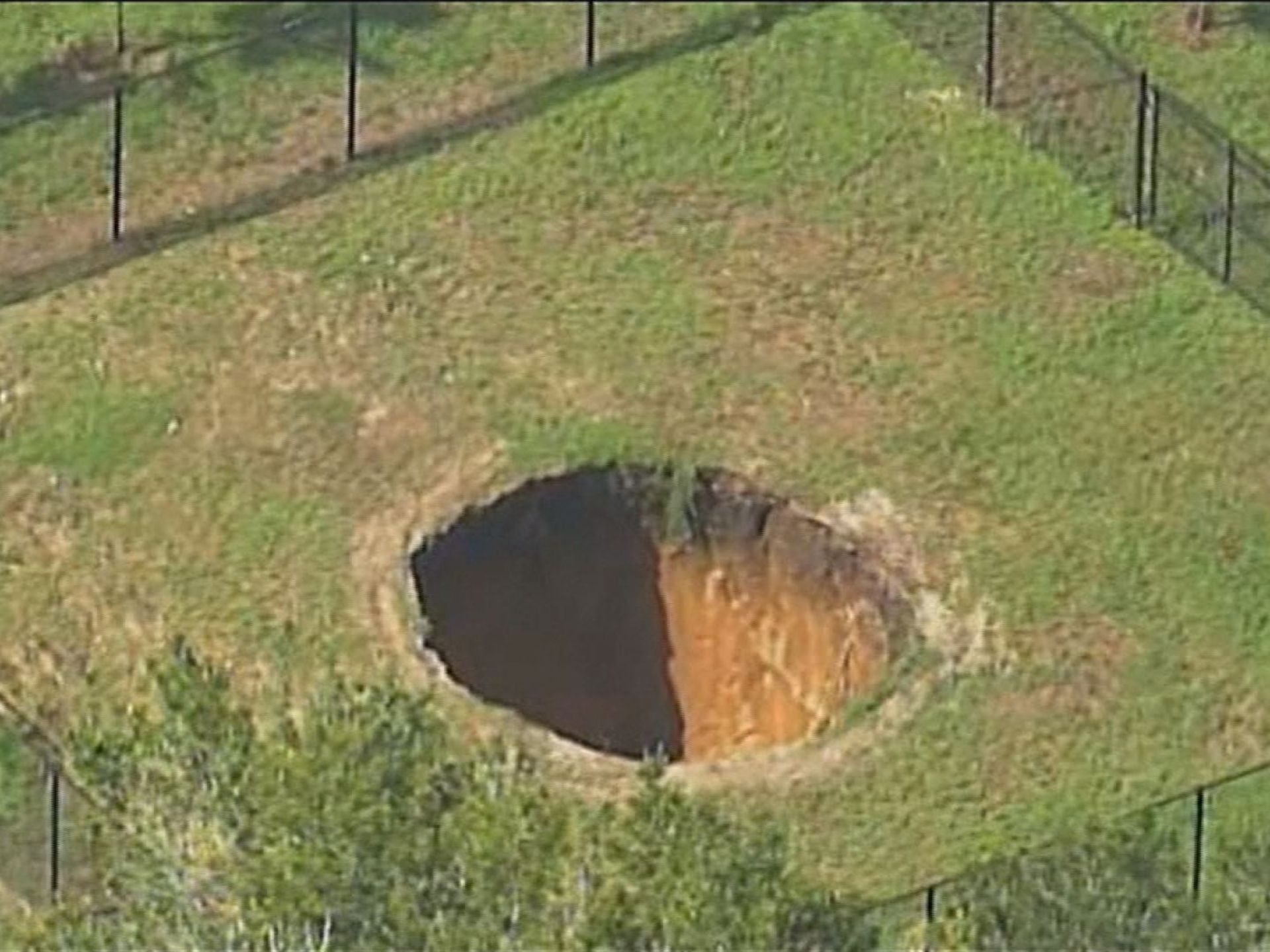 New Hole Opens Up At Site Of Fatal Florida Sinkhole