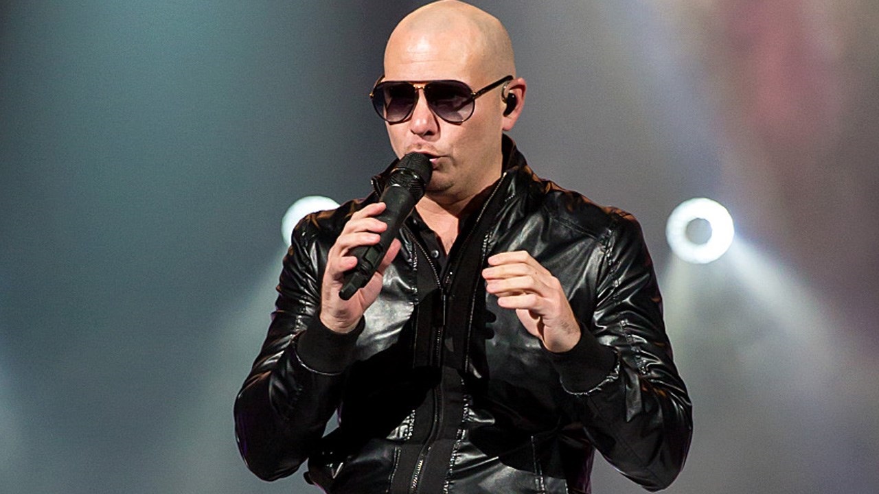 Питбуль рэппер слушать. Pitbull рэпер. Питбуль (рэппер). Pitbull 2022. Рэпер питбуль фото 2022 год.