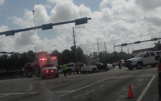 Airport-Pulling Road clear after crash at Davis Blvd.