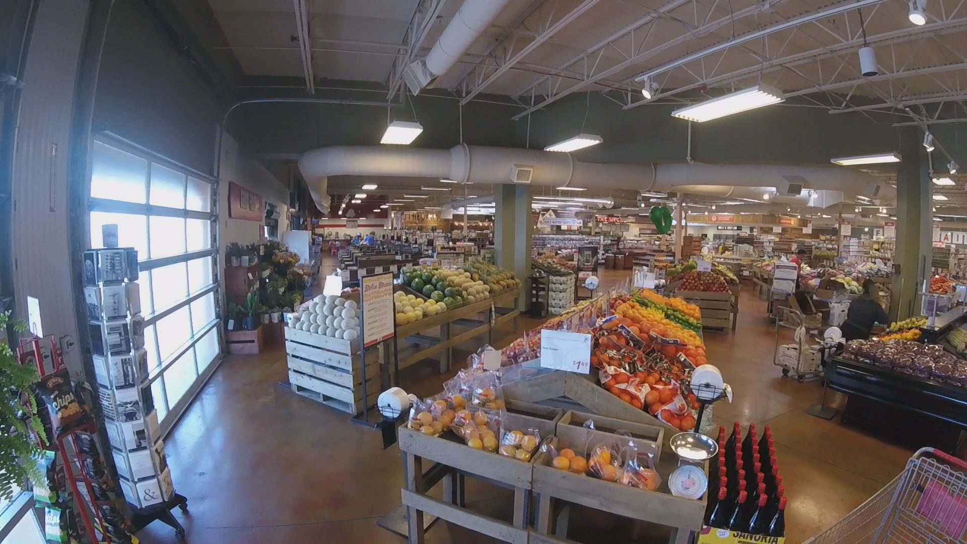 Grocery Boom: New stores mean more options as shopping becomes trendy