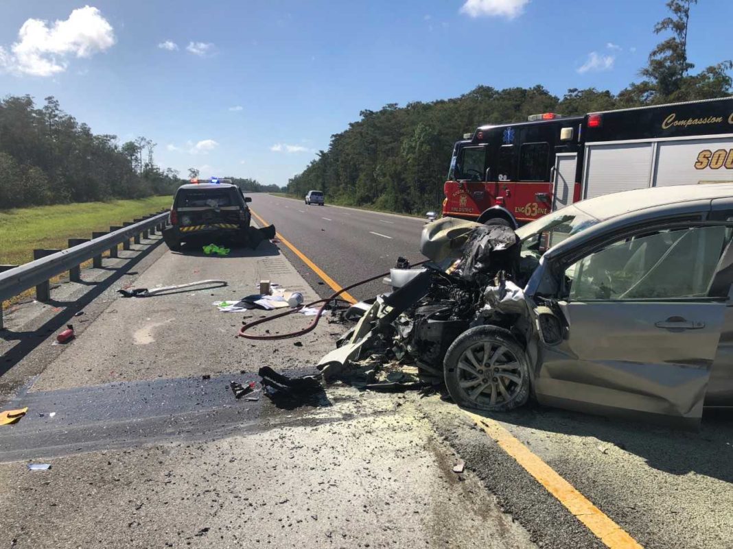 Crash closes lanes of I75 SB between Colonial Blvd. and Daniels Pkwy.