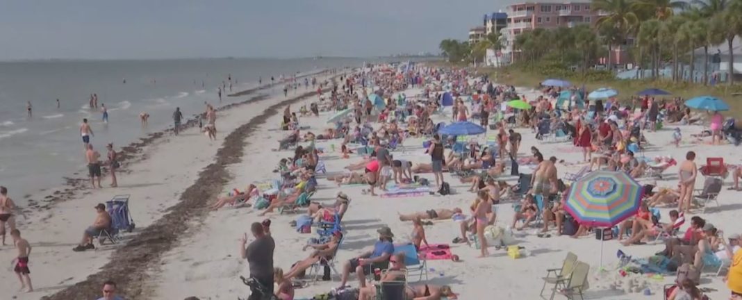  Fort  Myers  Beach  is among the Top 10 Spring Break Destinations