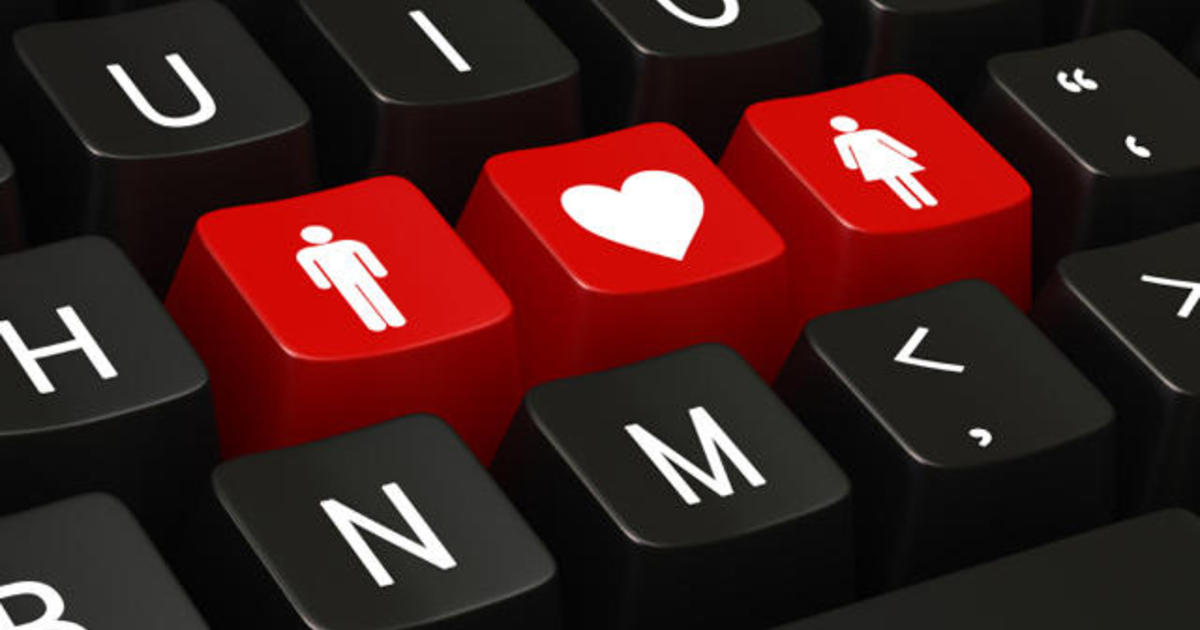 Online romance scams increase as Valentine's Day nears. (CBS News photo)