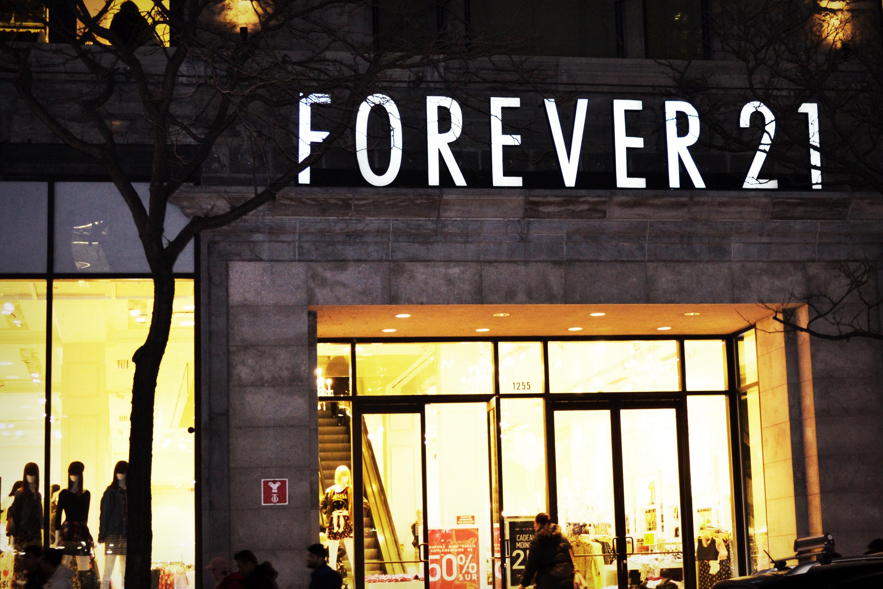 Forever 21 to close Canadian stores