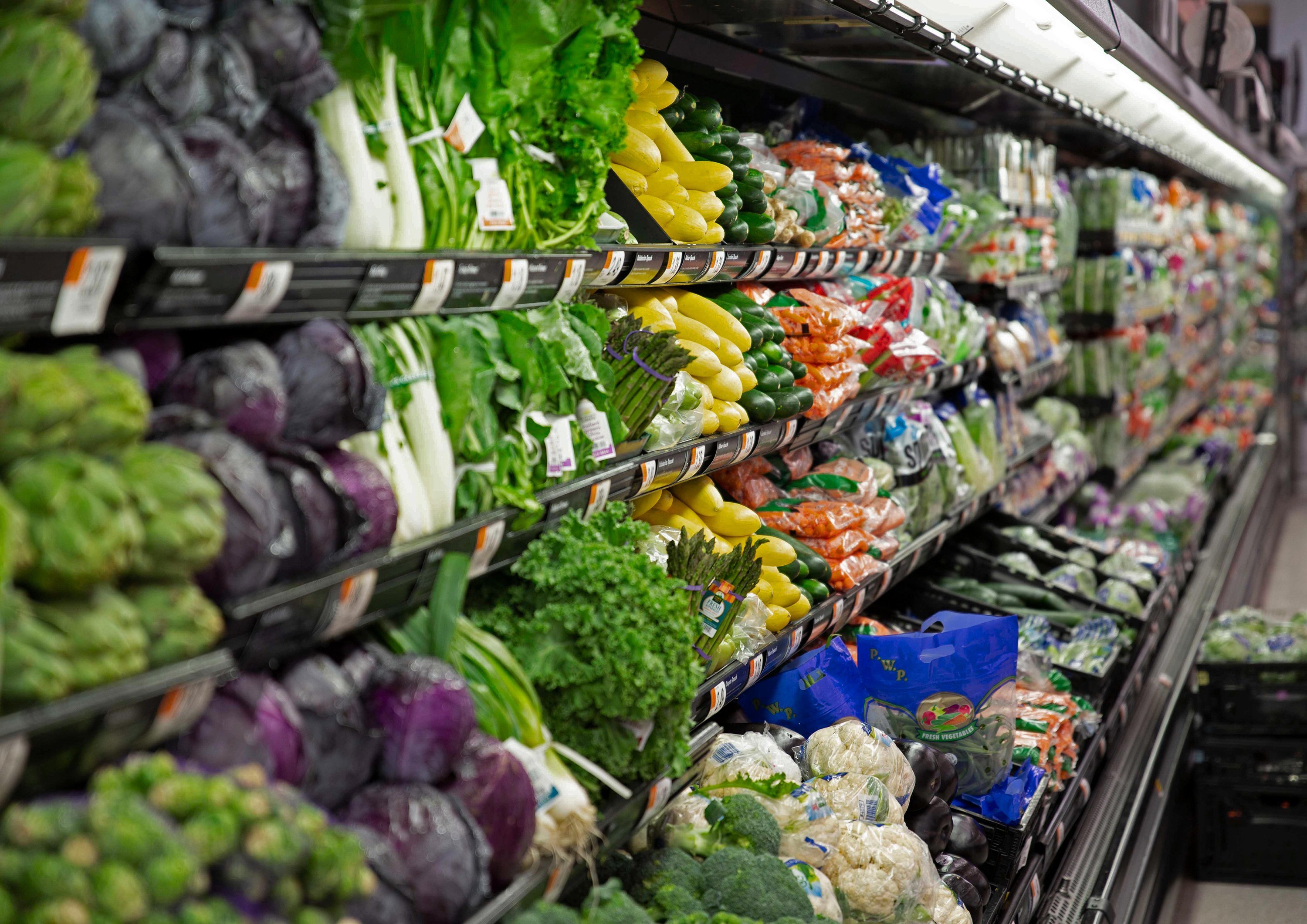 Produce is the first thing customers see when they enter Walmart and a key part of the retailer's defense against Amazon. So Walmart is giving its produce aisles a makeover. (Credit: Walmart)