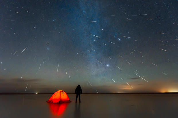 One of the year's best meteor showers peaks this weekend. Here's ...