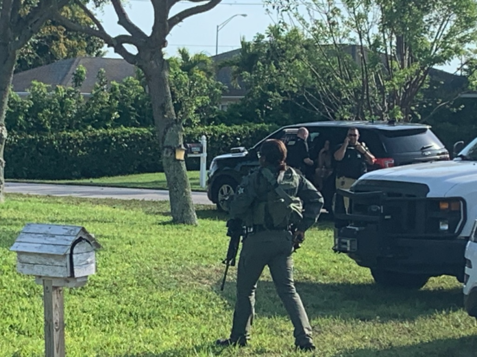Man with arrest warrant surrenders to deputies at Collier County home