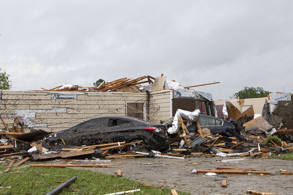 Easter Storms Sweep South Killing At Least 19 People