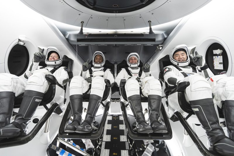 Rare Space X Falcon 9 Crew Dragon capsule Demo-2 Starman Astronaut figure 1/20 