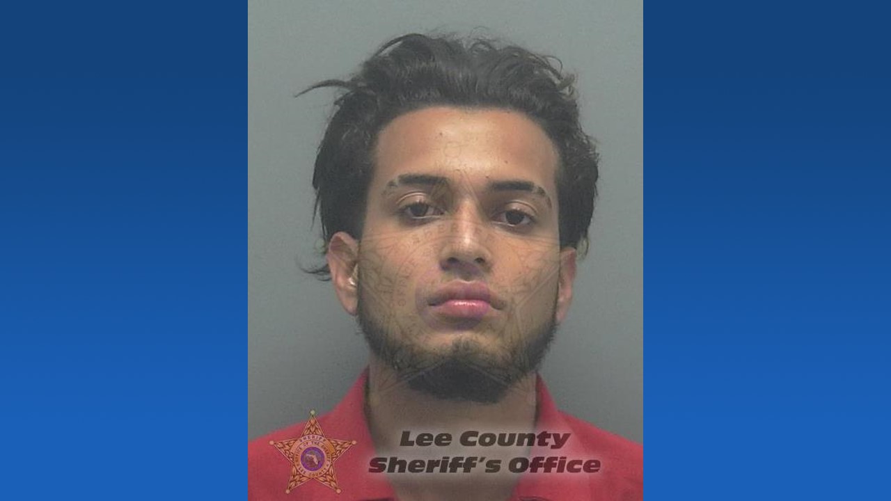 Warrant out for 19-year-old accused of lewd behavior in Fort Myers