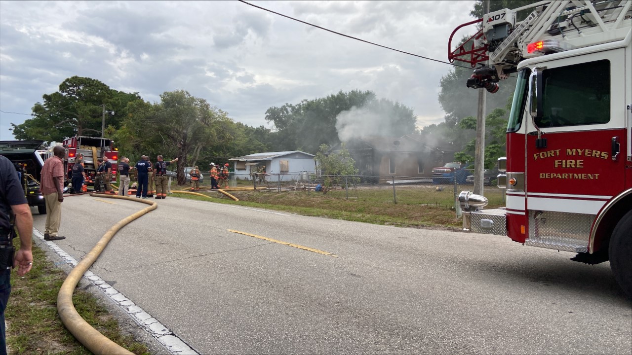 2 people, their pets see home gutted by fire on Ballard Road in Fort ...