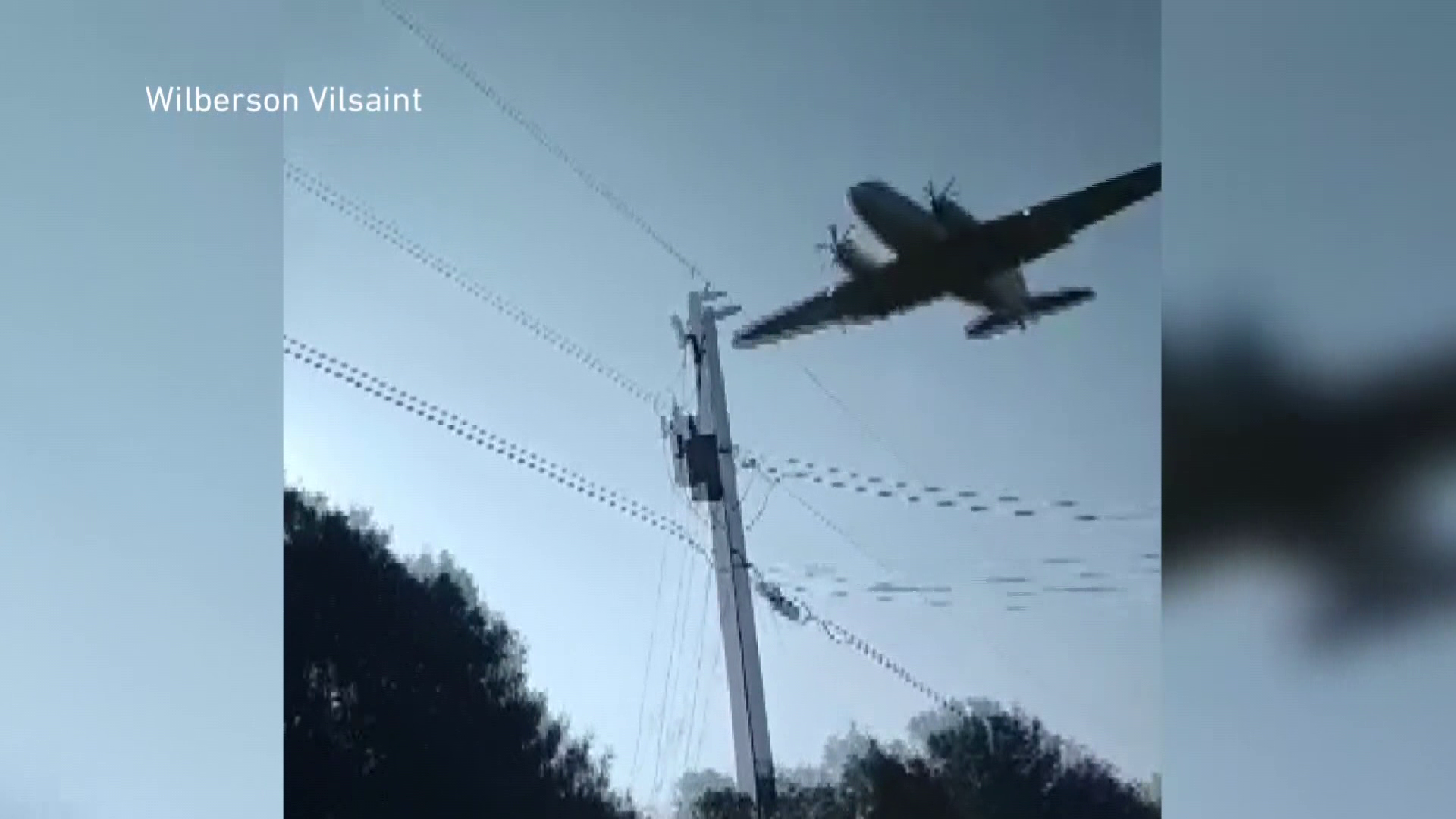 Low flying plane captures attention of Lehigh Acres neighborhood