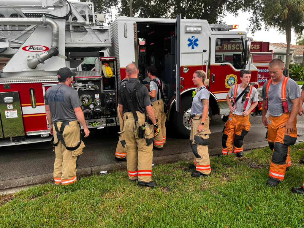 Firefighters respond to house fire in Bonita Springs